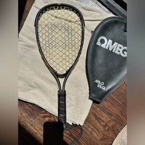 Vintage Omega Mad Raq Alpha 100 Racquetball Racket with Cover – Black & Gold